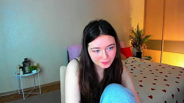 AlluringLookk online show from 7, 7, 2026