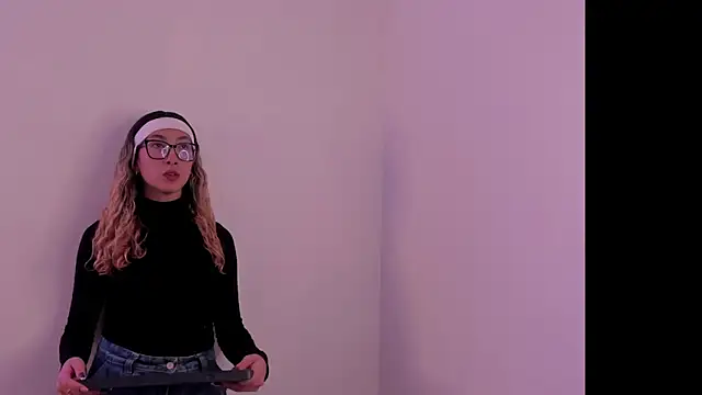 LauMiller online show from 4, 11, 2025