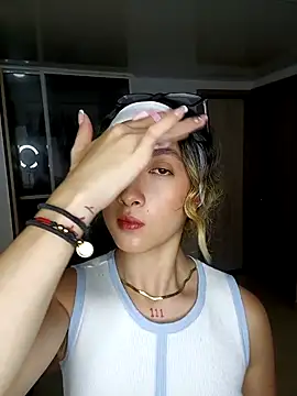 LauMiller online show from 24, 11, 2025