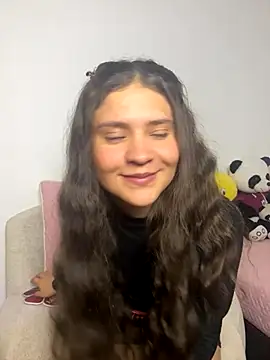 Emilyybennet  online show from 9, 10, 2025