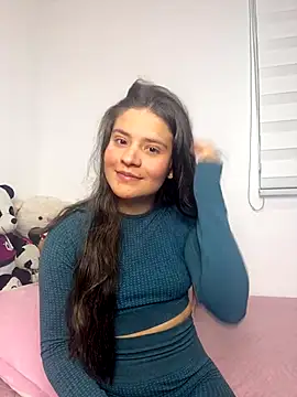 Emilyybennet  online show from 30, 9, 2025