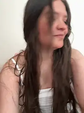 Emilyybennet  online show from 24, 5, 2026