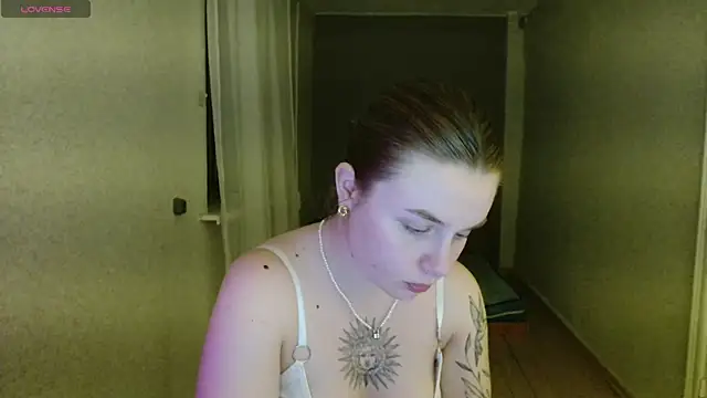 Snapshot of AngelicaHollywood chatting on 8, 7, 2026 AngelicaHollywood online show from 8, 7, 2026
