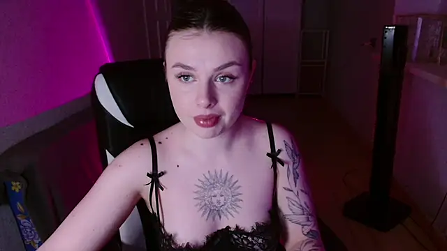 Snapshot of AngelicaHollywood chatting on 6, 3, 2026 AngelicaHollywood online show from 6, 3, 2026