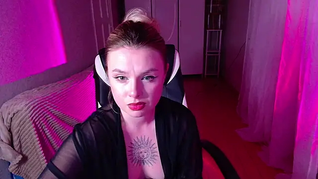 Snapshot of AngelicaHollywood chatting on 16, 2, 2026 AngelicaHollywood online show from 16, 2, 2026
