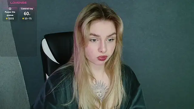 AngelicaHollywood online show from 25, 10, 2025