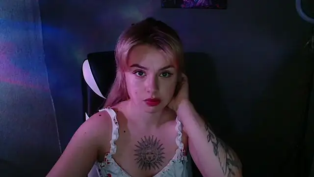 AngelicaHollywood online show from 23, 9, 2025