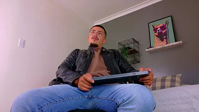 MrFox   online show from 10, 3, 2026