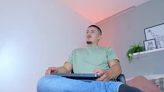 MrFox   online show from 17, 12, 2025