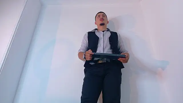 MrFox   online show from 31, 10, 2025