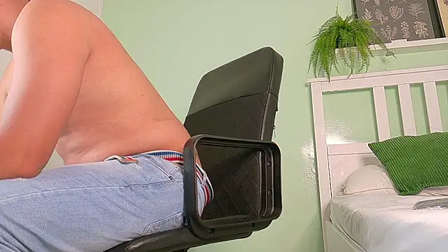 MrFox   online show from 12, 9, 2025