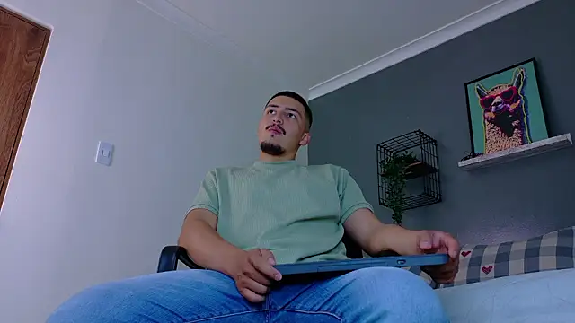 MrFox   online show from 16, 3, 2026