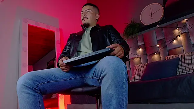 MrFox   online show from 16, 2, 2026