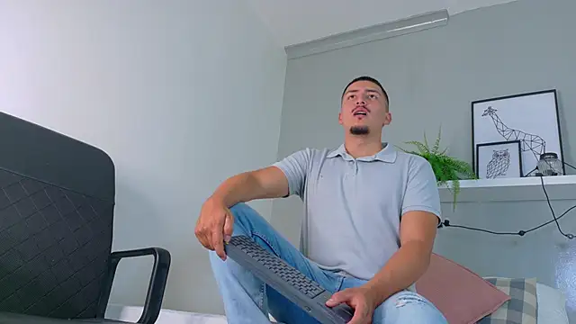 MrFox   online show from 28, 10, 2025