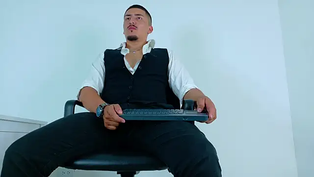 MrFox   online show from 23, 10, 2025