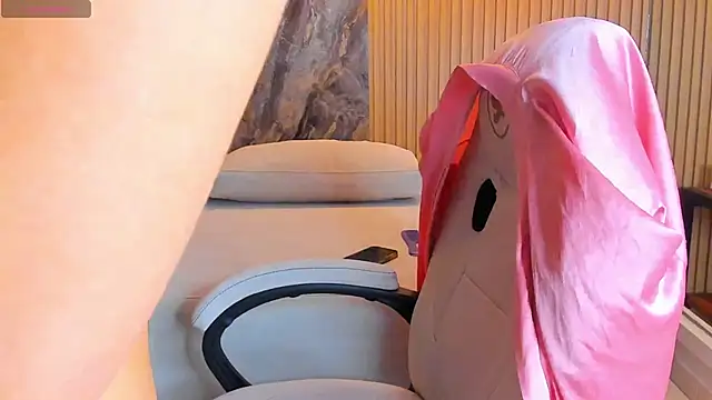 chloe murray online show from 17, 10, 2025