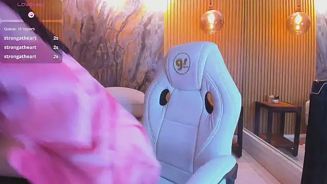 chloe murray online show from 7, 10, 2025