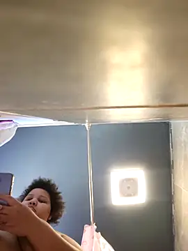 chocolate bella online show from 14, 2, 2026