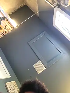 chocolate bella online show from 13, 11, 2025