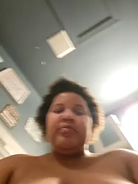 chocolate bella online show from 23, 11, 2025