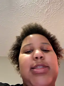 chocolate bella online show from 22, 9, 2025