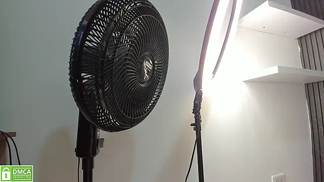 Ava Bonny online show from 12, 11, 2025