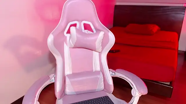 Lia Arellano online show from 15, 2, 2026