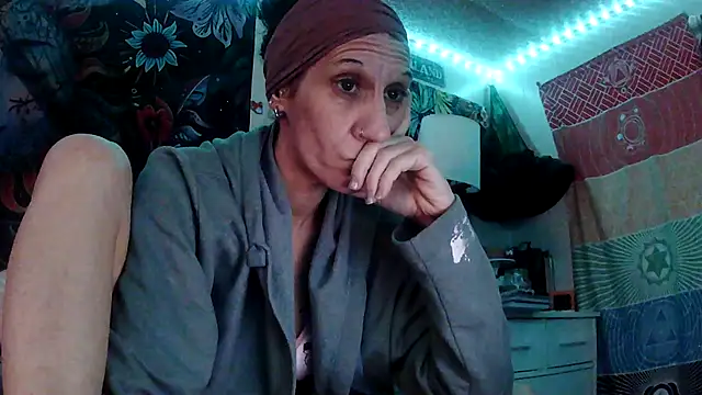 gypsyadventures1 online show from 22, 11, 2025