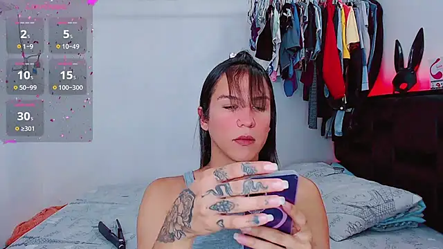 Azley sweet online show from 25, 6, 2026