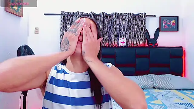 Azley sweet online show from 1, 4, 2026