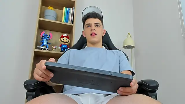 Mikecooper online show from 26, 3, 2026