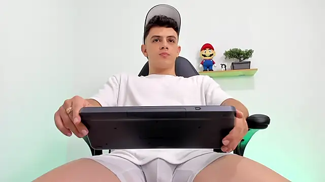 Mikecooper online show from 12, 10, 2025