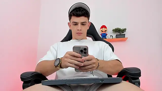 Mikecooper online show from 10, 2, 2026