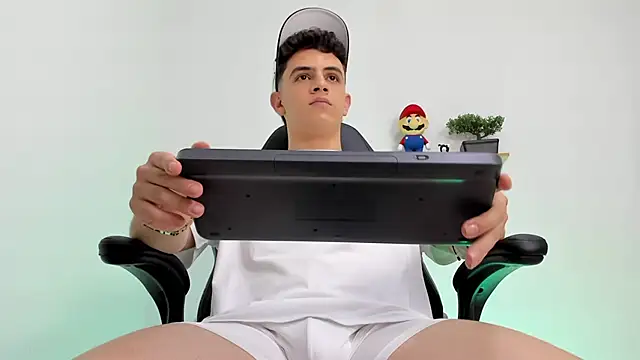 Mikecooper online show from 3, 2, 2026