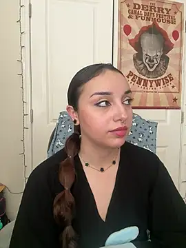 CharmingMaddie online show from 10, 2, 2026