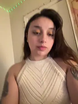 CharmingMaddie online show from 9, 4, 2026