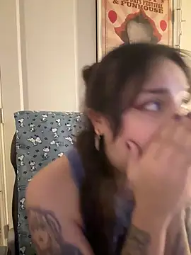 CharmingMaddie online show from 4, 3, 2026