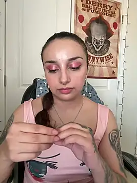 CharmingMaddie online show from 9, 3, 2026