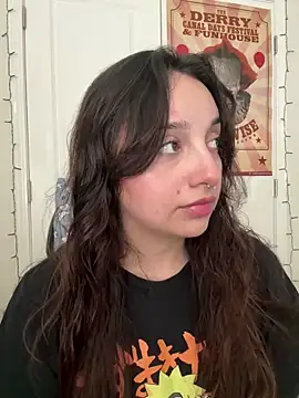 Snapshot of CharmingMaddie chatting on 21, 4, 2026 CharmingMaddie online show from 21, 4, 2026
