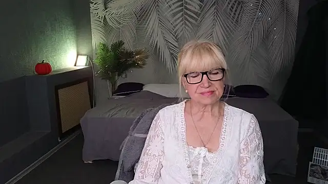 Sabina Ros online show from 8, 10, 2025