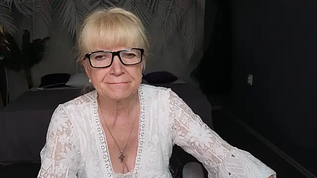 Sabina Ros online show from 17, 9, 2025