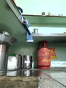 Love-pari077 online show from 12, 10, 2025