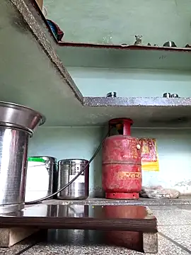 Love-pari077 online show from 7, 10, 2025