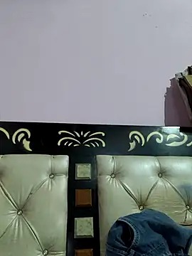 Love-pari077 online show from 15, 10, 2025