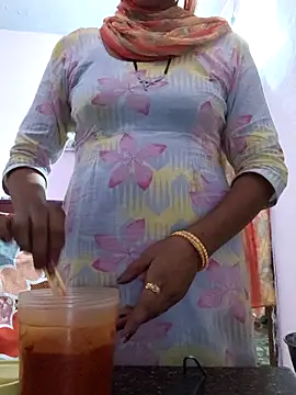 Love-pari077 online show from 17, 10, 2025