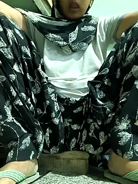 Love-pari077 online show from 8, 10, 2025