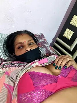 Love-pari077 online show from 25, 4, 2026