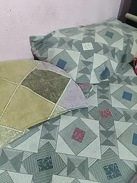 Love-pari077 online show from 15, 4, 2026