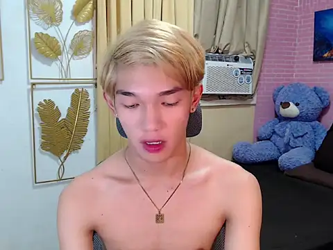 fuckerfriendsxx online show from 19, 4, 2026