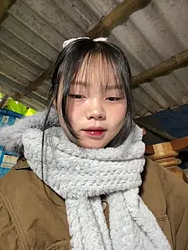 Snapshot of AdamLazis chatting on 5, 2, 2026 AdamLazis online show from 5, 2, 2026